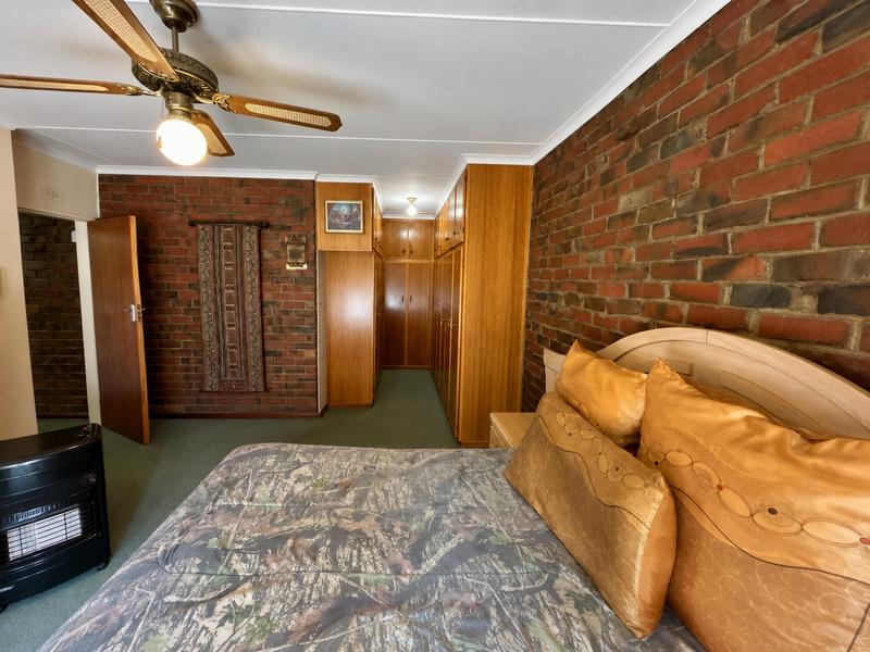 4 Bedroom Property for Sale in Pellissier Free State